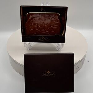 Nwt Patricia Nash Brown Leather Coin Pouch with key ring holder.